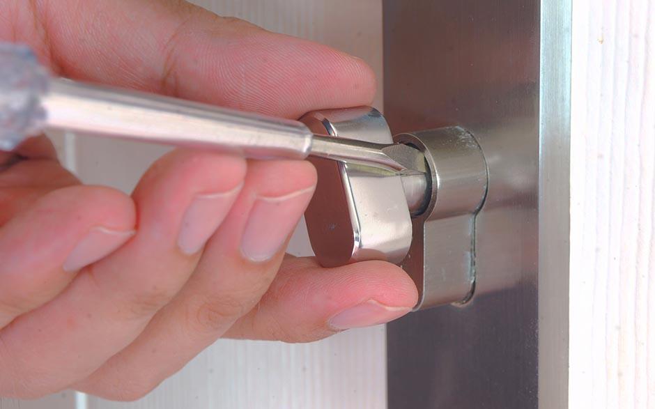 ouverture de porte claquée serrurier La Ferté-Gaucher